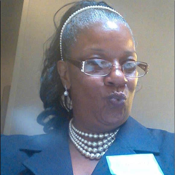 Meet your Posher, Susan - Picture 1 of 1